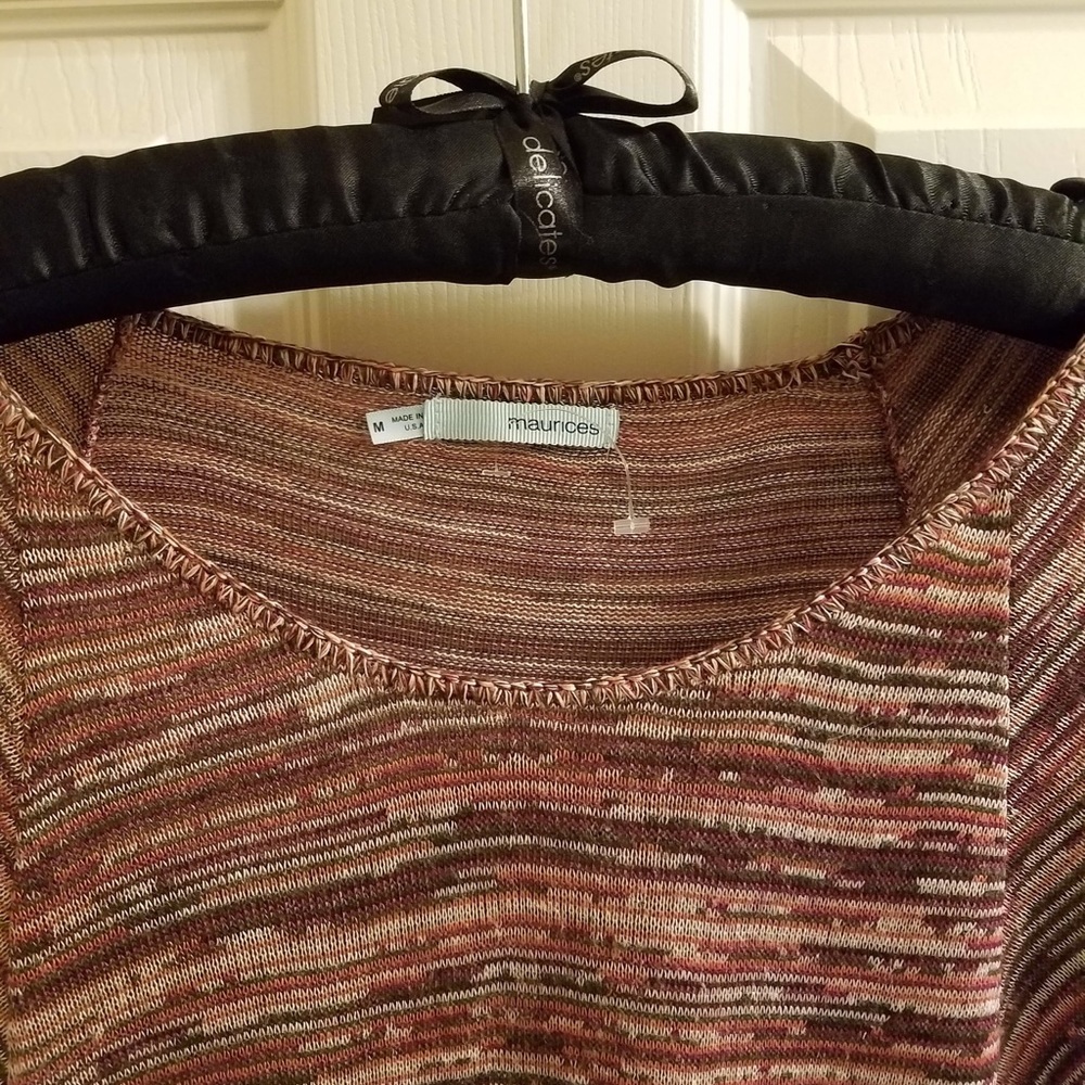 Flutter sleeve blouse. NWOT - Picture 2 of 2